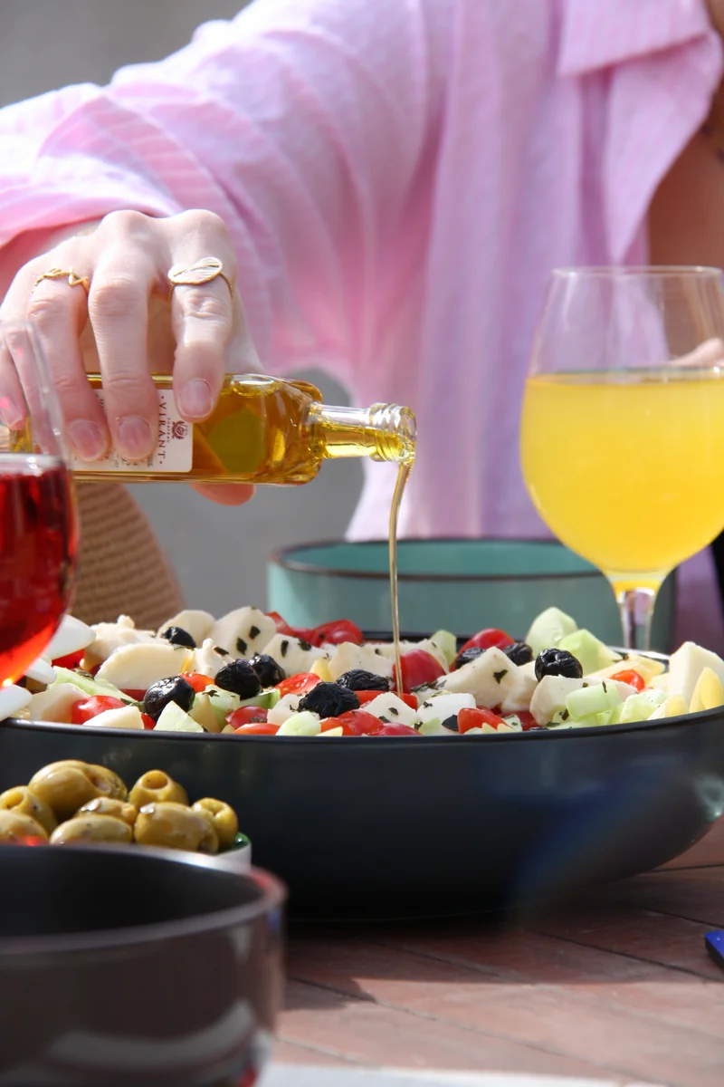 Huile d'olive Château Virant — mise en situation